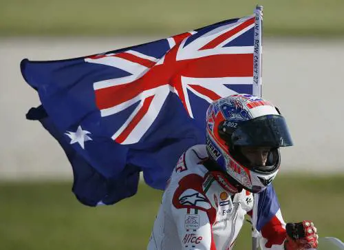 MotoGp, vittoria a Stoner 
Rossi (2°) ipoteca il titolo
