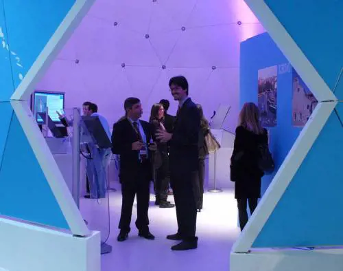 «La Lombardia punta alla Luna» Ecco il distretto aerospaziale