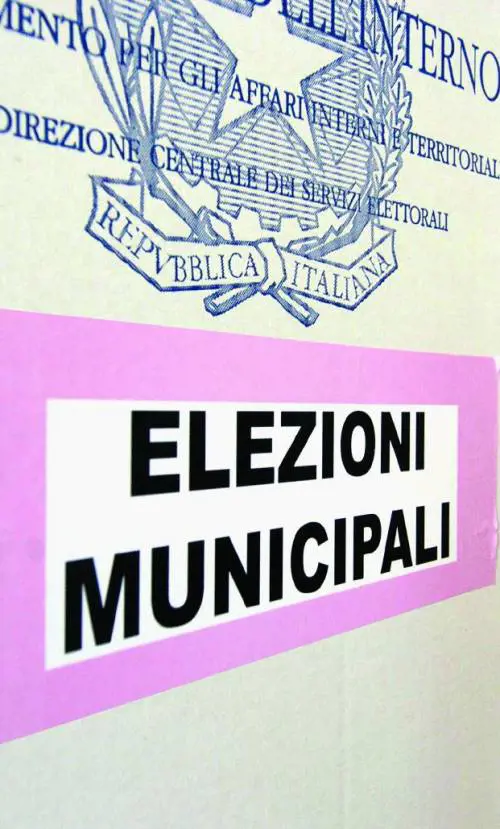 Il centrosinistra si regge su risse e voltafaccia