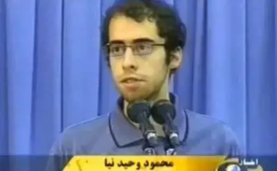 Iran, in manette studente 
che ha criticato Khamenei 
Ma in rete è già un eroe