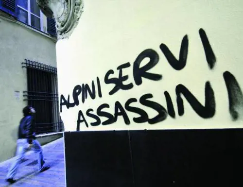 Centro storico, la mappa degli insulti anarchici