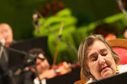 Addio ad Alda Merini, 
poetessa di folli e Navigli