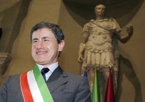 Alemanno dà l’esempio e fa il test antidroga