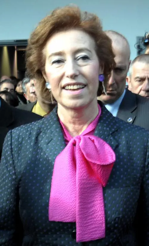 Moratti, un blitz in metrò: «Milanesi, sporcate meno»