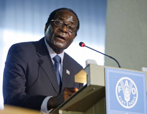 Fao, le accuse di Mugabe: 
"I fondi per l'agricoltura 
non siano arma politica"