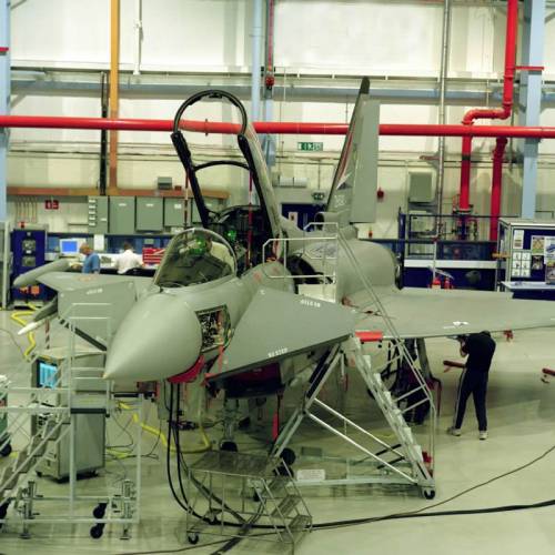 Finmeccanica, supporto agli Eurofighter 
contratto da 600 milioni di euro