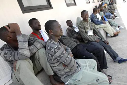 Veltroni e la direttrice del "Secolo" uniti. Nella lotta contro Silvio