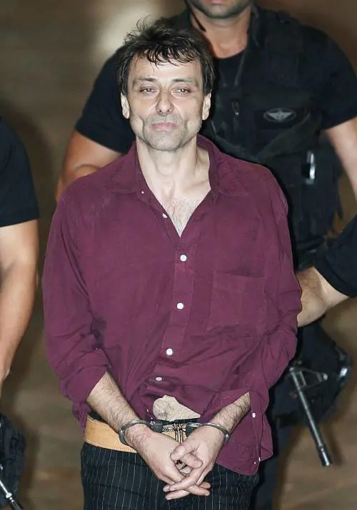 Caso Battisti, Lula valuta "ragioni umanitarie"