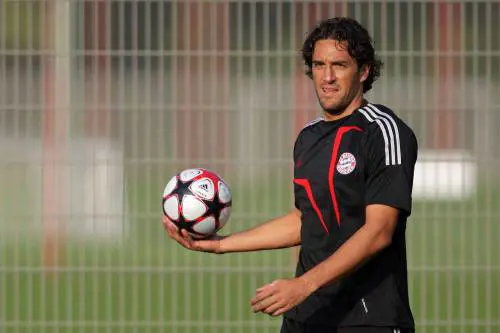 Toni rompe in tv con Van Gaal: via dalla rosa