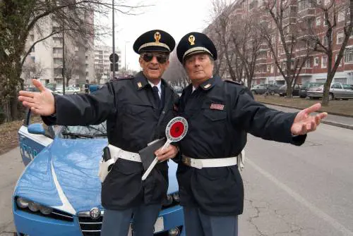 Greggio e Iacchetti: due sbirri un po' cattivi e un po' timidoni