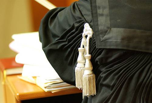 "Udienza Mills, c'è legittimo impedimento"
