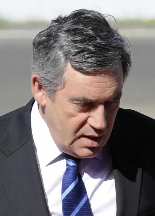 Cinque velisti scatenano lennesima crisi tra Londra e Teheran