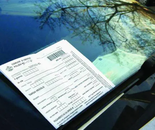 Multe pazze, Tursi fa il guaio e poi prova a metterci la pezza