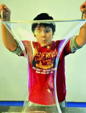 In festa con le bolle di sapone