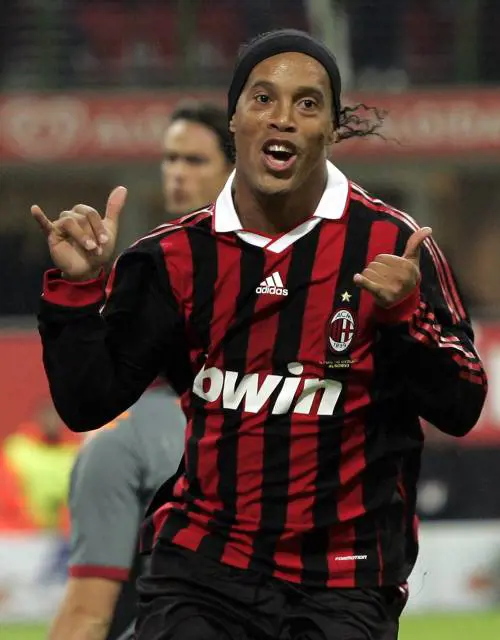 Dinho: "Debito d’onore 
e sono tornato il mago"