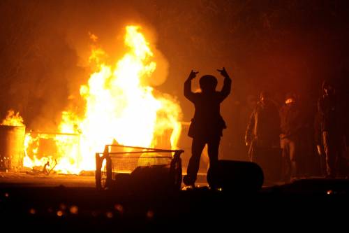 Copenaghen, duri scontri 
tra polizia e "black bloc"