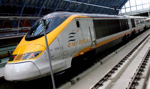 Paura sotto la Manica 
Fermi quattro Eurostar