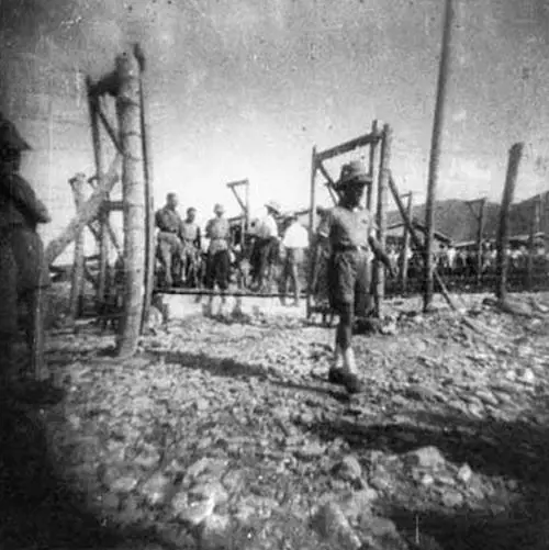 In prigione sull'Himalaya 
sognando il ritorno a casa