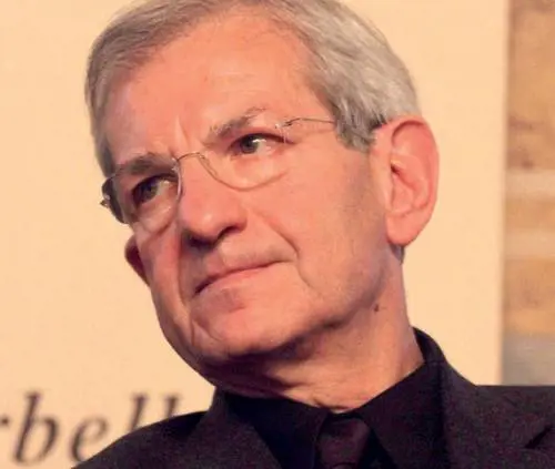 Violante: "Via gli estremisti per fare le riforme"