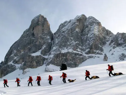 Valanghe, sei morti 
in alta Val di Fassa 
Slavina uccide bimbo