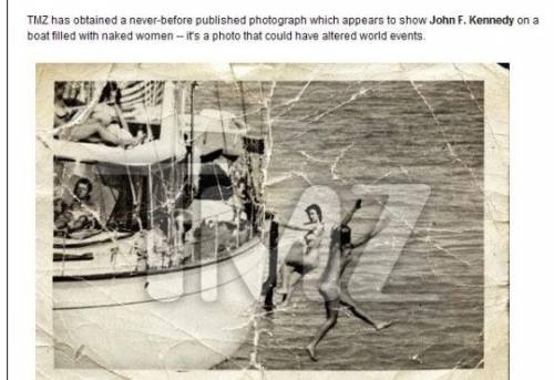 Spunta la foto hot di Jfk 
in barca con donne nude: 
ma è solo un falso scoop