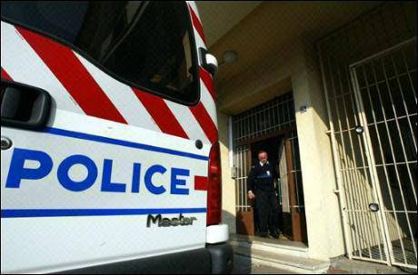 Francia, casa bruciata: dentro bimbe sgozzate