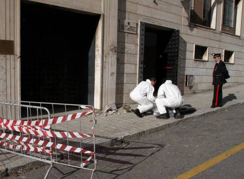 Reggio, bomba al tribunale, accordo tra i clan 
Il Pg: "E' stata risposta ai sequestri dei beni"