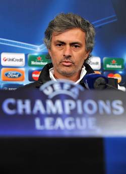 Mourinho: "Non lascio il lavoro a metà"