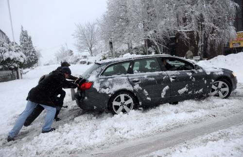 Inghilterra nel caos 
per bufere di neve