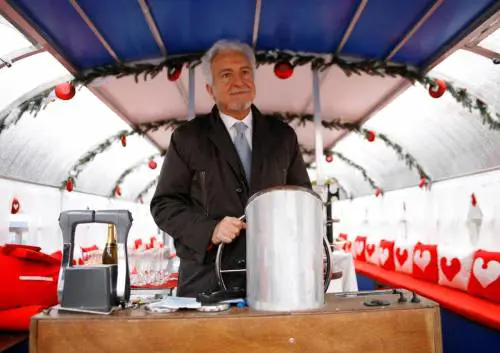 Tremila passeggeri al mese sul battello dei Navigli