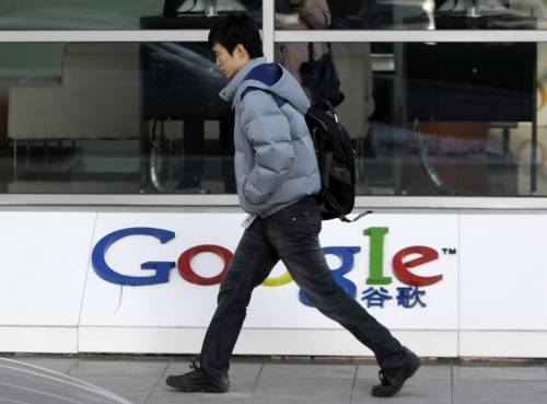 Google: "Basta censura" 
Ma Pechino non ci sta
