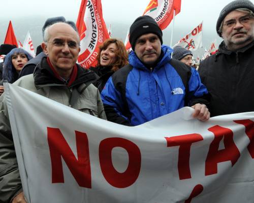 No-tav ancora in piazza 
Matteoli: "Una minoranza 
non può bloccare il Paese"