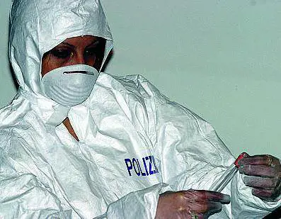 Nervi, simpicca nel magazzino della ditta di papà