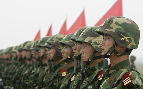 Pechino: "Rapporti  
a rischio con gli Usa 
Danno armi a Taiwan"