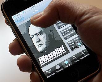 Usa, discorsi di Mussolini per Iphone: 
protestano i sopravvissuti alla Shoah