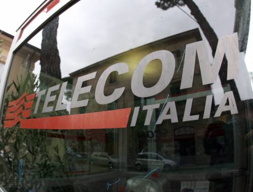 "Fusione con Telefonica" 
e Telecom vola in Borsa: 
scambiato 3% delle azioni