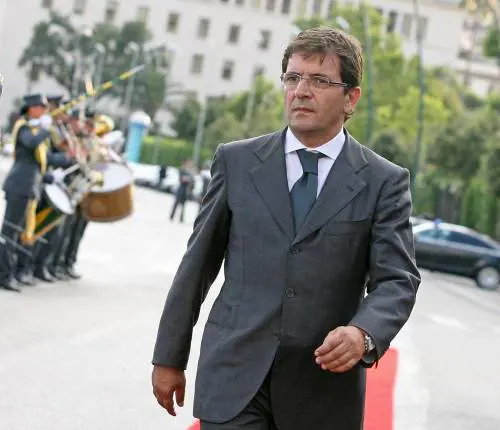 Pdl, Cosentino lascia: non è più sottosegretario 
Premier: "Ha la mia stima, respingo dimissioni"