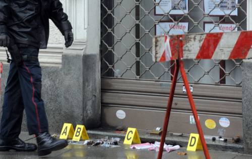 Milano, pacco sospetto fa scattare allarme bomba ​Ma conteneva fazzoletti