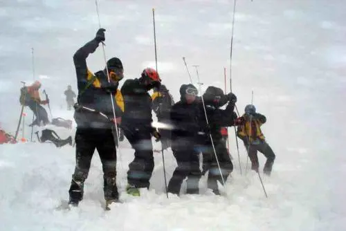 Alpi, allarme valanghe: 
morti tre sciatori 
Ritrovati tre dispersi