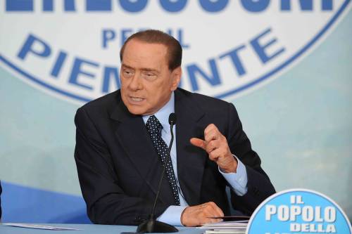 Mills, Berlusconi: "Stop alle intercettazioni 
Caso Mills, voglio la piena assoluzione"