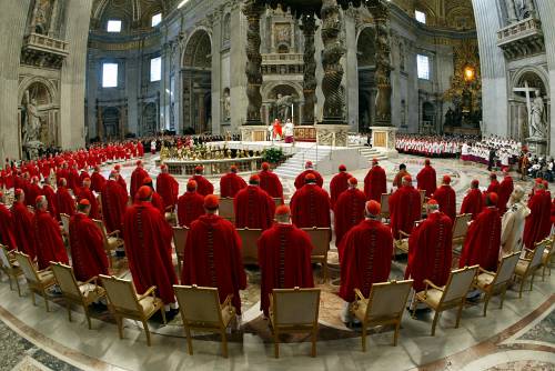 L'identikit ideale dei cardinali: "Papa coraggioso e carismatico"