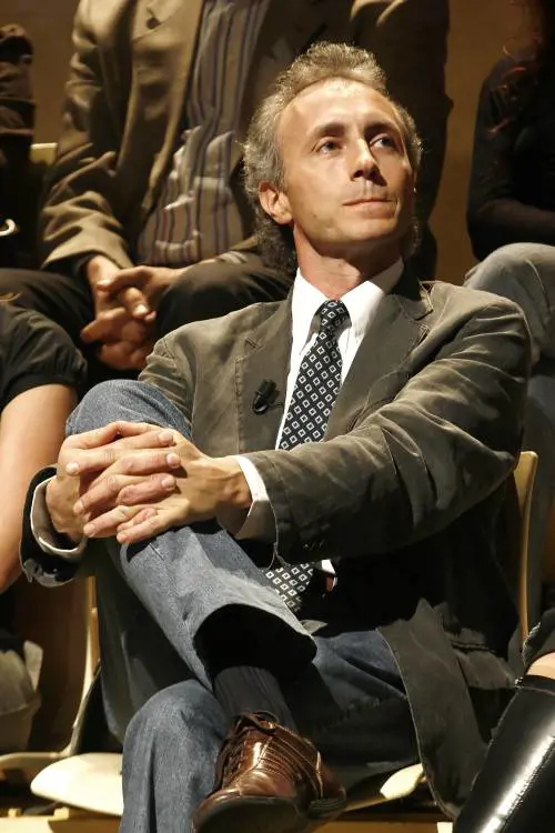 L'epurazione dei giornalisti di destra: 
Travaglio vuole la pulizia etnica