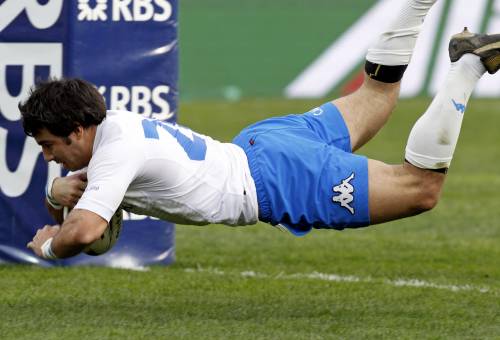 Rugby, niente cucchiaio di legno 
L'Italia batte la Scozia 16-12