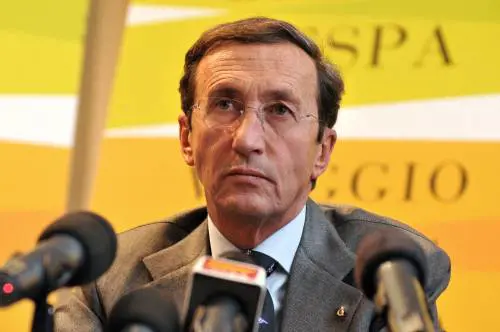 Giustizia e immigrati, il "governo ombra" di Fini