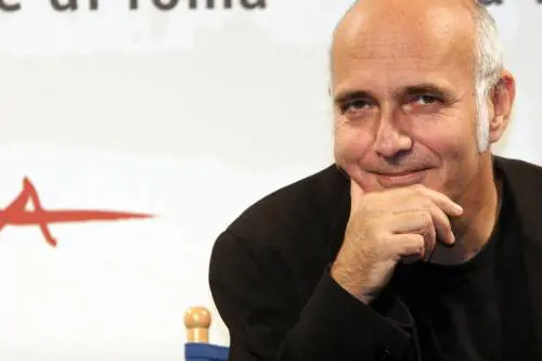 Einaudi: "Piaccio ai ragazzi di ogni età perché il mio piano è pop"