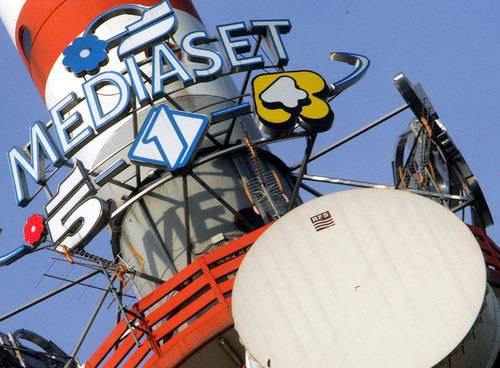 Processo Mediaset, nessun teste in aula: rinvio