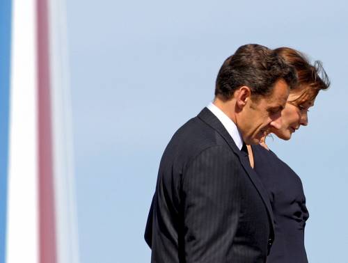 Tra Sarkozy e Carla Bruni aria di crisi all'Eliseo