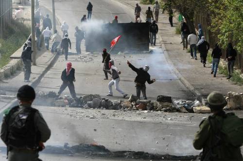 Oggi giornata della rabbia 
Tensioni a Gerusalemme: 
"Fermare nuove colonie"