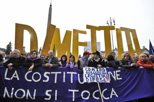 Popolo viola: dopo tre mesi la prima scissione