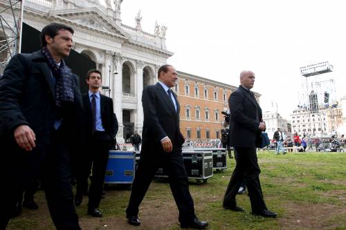 Berlusconi: "Santoro? Sanzioni giuste 
Questa sinistra sa solo incitare all'odio" 